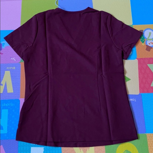 Figs Scrub Set (Burgundy) - Picture 3 of 5